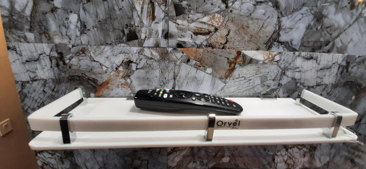Aggarwal Luxury Room With Private Kitchen Washroom And Balcony Along With Fridge, Ac, Android Tv, Wifi In Main Lajpat Nagar Νέο Δελχί Εξωτερικό φωτογραφία